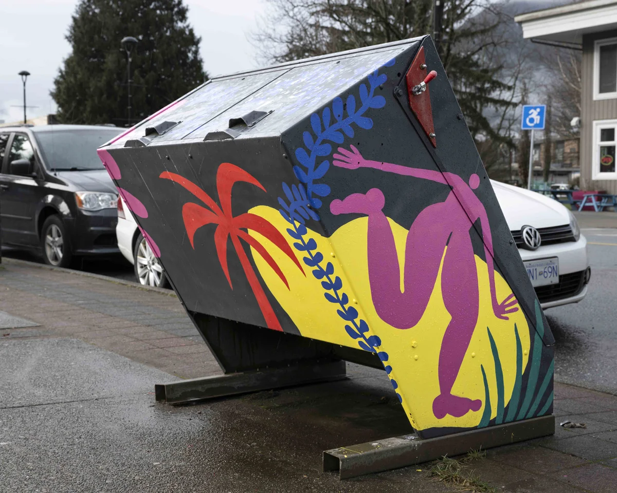 https://www.downtownsquamish.com/wp-content/uploads/2024/07/Squamish-Public-Art-5-Happy-Bins.webp